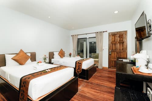 Ibiza House Phi Phi, 