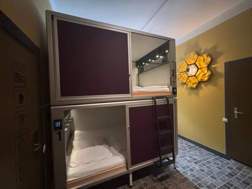 Singer109 Hostel, Hotel & Apartment, 