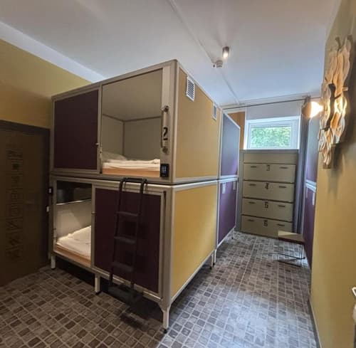 Singer109 Hostel, Hotel & Apartment, 