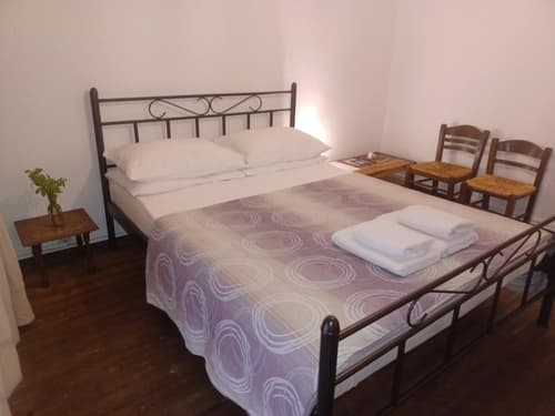 The monumental house, 