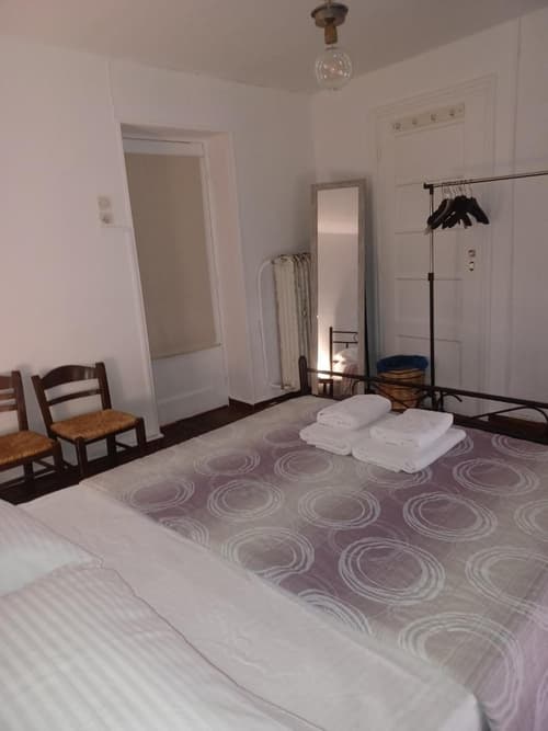 The monumental house, 