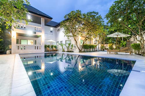 Phuket Leisure Time Hotel, 