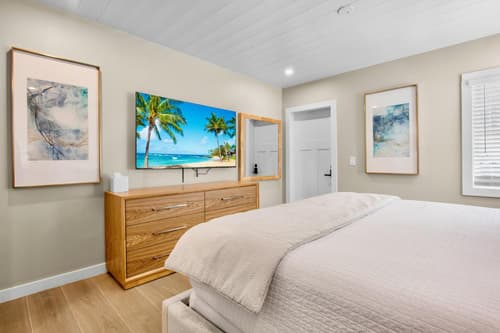 Haley's at Anna Maria Island Inn, 