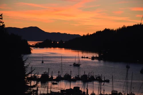 Enchanter Ocean View Suites, 