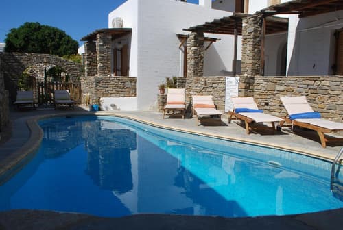 Siroco's Rooms And Studios, 