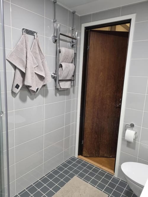 Stylish two-bedroom apartment with balcony & great views, 