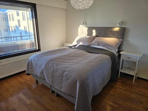 Stylish two-bedroom apartment with balcony & great views, 