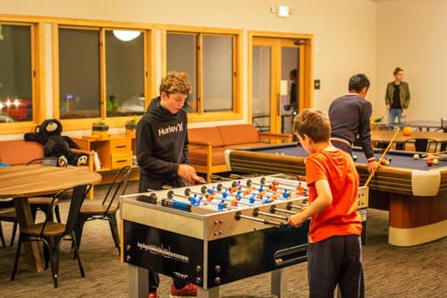 Rush Creek Lodge at Yosemite, 