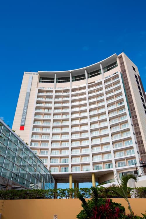 Krystal Urban Cancun & Beach Club, 