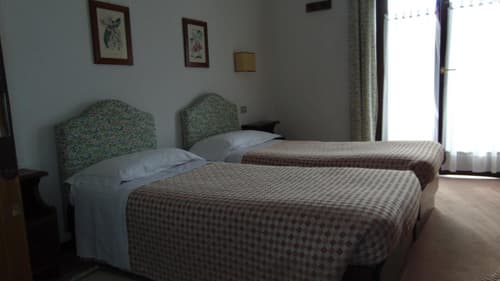 Hotel Triolet, 