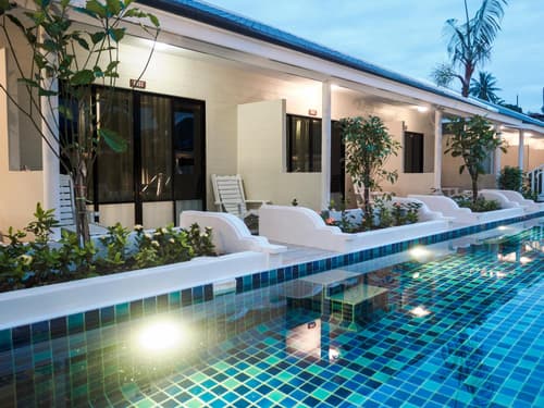 Tuana Hotels Brook Pool Access, 