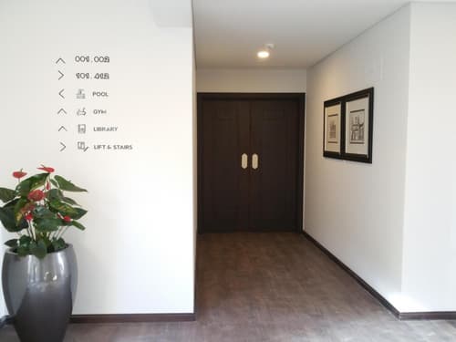 Santa Cruz Village Hotel, 