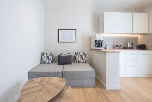 The  Asprogeraka  By Spaceers, 