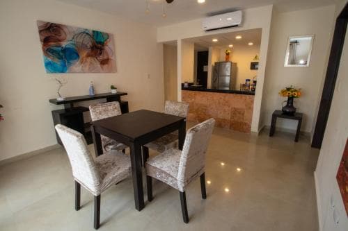 Sunrise 42 Suites Hotel, 