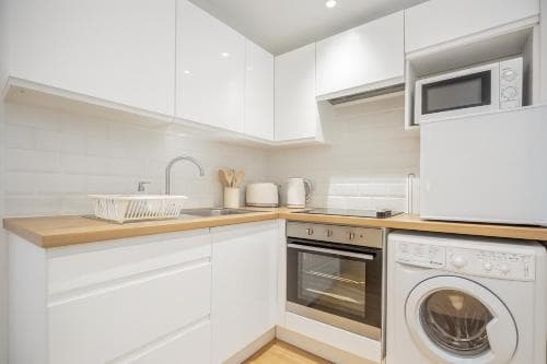 Canon Court ApartHotel, 