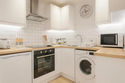 Canon Court ApartHotel, 