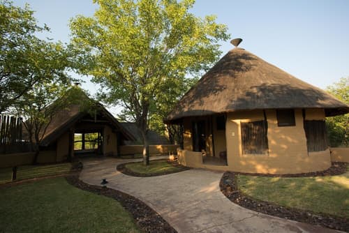 Mopane Bush Lodge, 