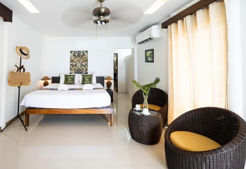 Lipa Lodge Beach Resort, 