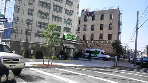 Wyndham Garden Long Island City, 