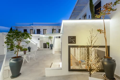 Central Boutique Hotel by Naoussa Hills - Adults Only, 