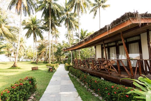 Lipa Lodge Beach Resort, 