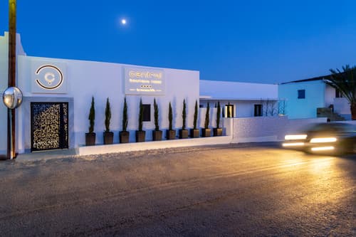 Central Boutique Hotel by Naoussa Hills - Adults Only, 