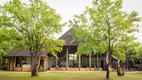 Mopane Bush Lodge, 