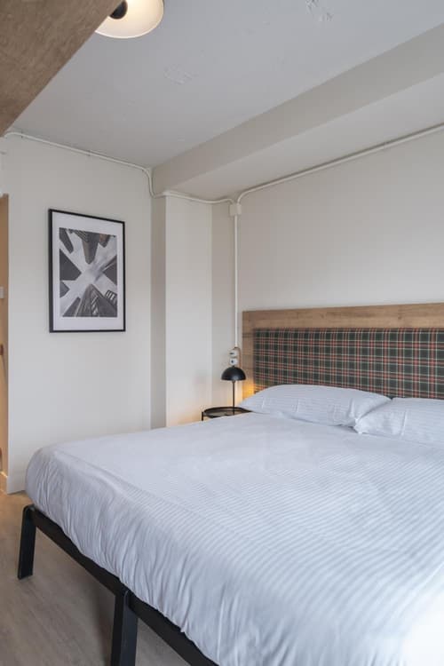 LATROUPE Grand Place Hostel, 