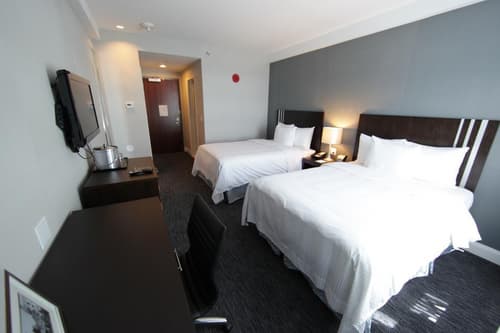 Wyndham Garden Long Island City, 