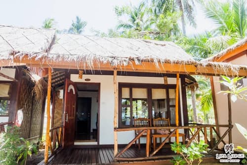 Lipa Lodge Beach Resort, 