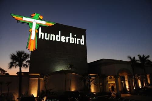Thunderbird Beach Resort, 