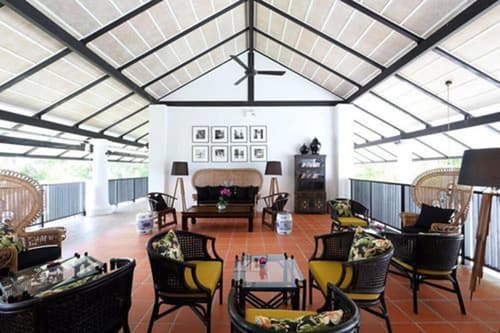 Moracea by Khao Lak Resort, Sitzecke in der Lobby