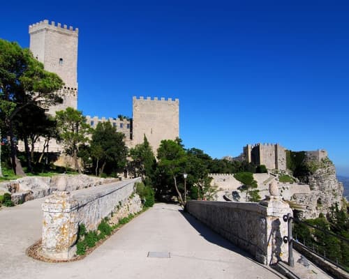  EXPLORE ARCHEO SICILIA Una Storia Millenaria