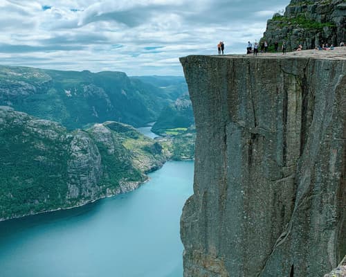 Fiordi e Preikestolen