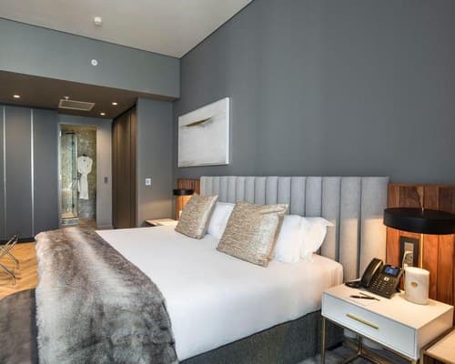 Rockefeller Hotel & Residence, 