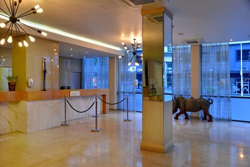 Cresta Grande Cape Town, Reception