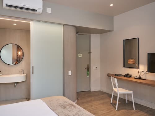 aha The Rex Hotel, Room