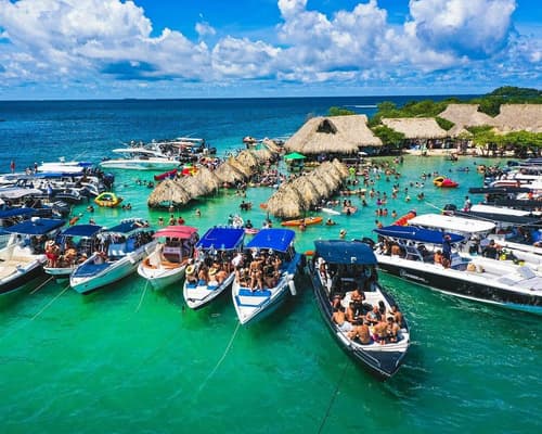 Cartagena 3N - Hotel Oz con Tour en Chiva + Tour a Playa Blanca Barú