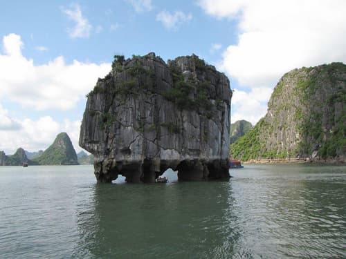 Highlights of Thailand and Vietnam