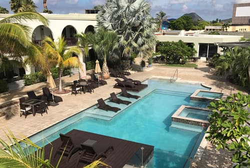 Aruba,  Talk of the Town Hotel & Beach Club con vuelo