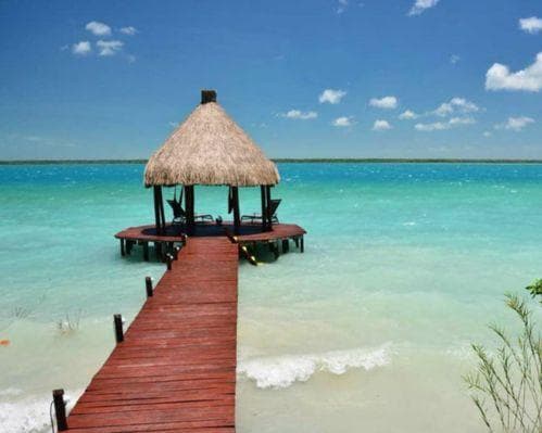 Un Paraíso: Bacalar y Mahahual 04 Días
