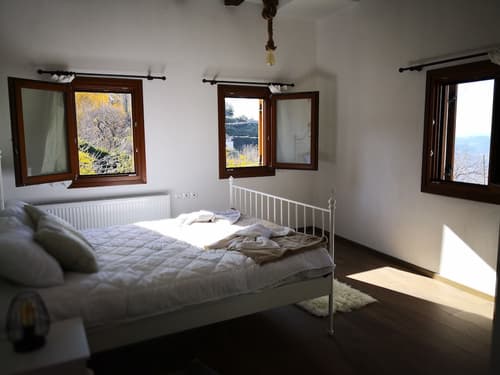 Effrosini Traditional Home, 