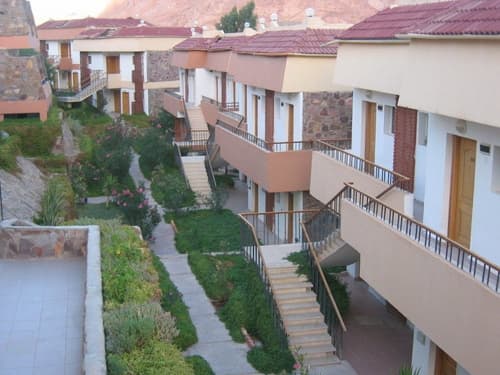 Catherine Plaza Hotel, 