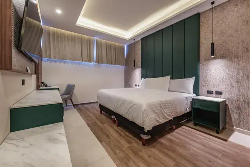 Hotel Chariot, 
