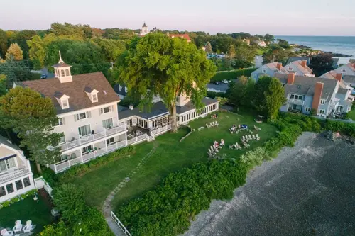 Breakwater Inn, 