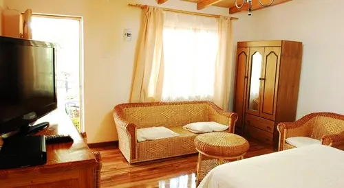 Hotel Jireh, 