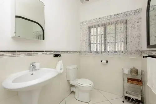 Zesty Guesthouse, 
