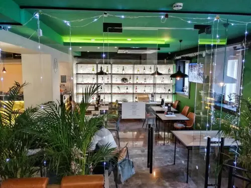 Nobel Hotel, 
