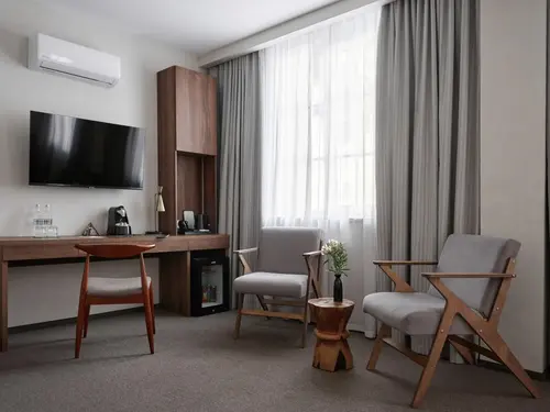 Star Hotel, 