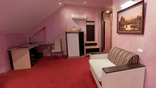Semashko, ROOM